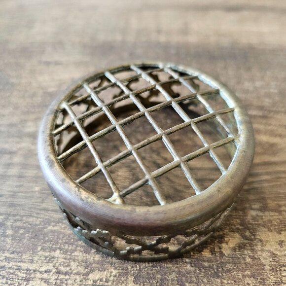 Antique Loetz Art Glass Pearlescent & Gold Core Bronze Frog Vase, early 1900s - Picture 9 of 10